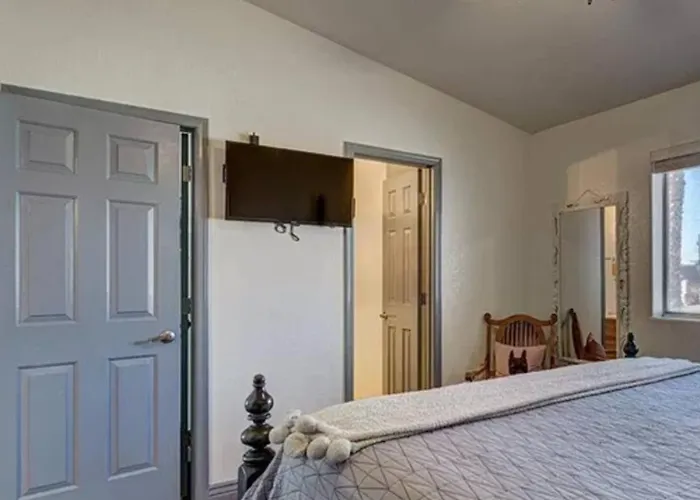 Boutique Havasu Getaway, Summertime Bliss! Holiday home Lake Havasu City